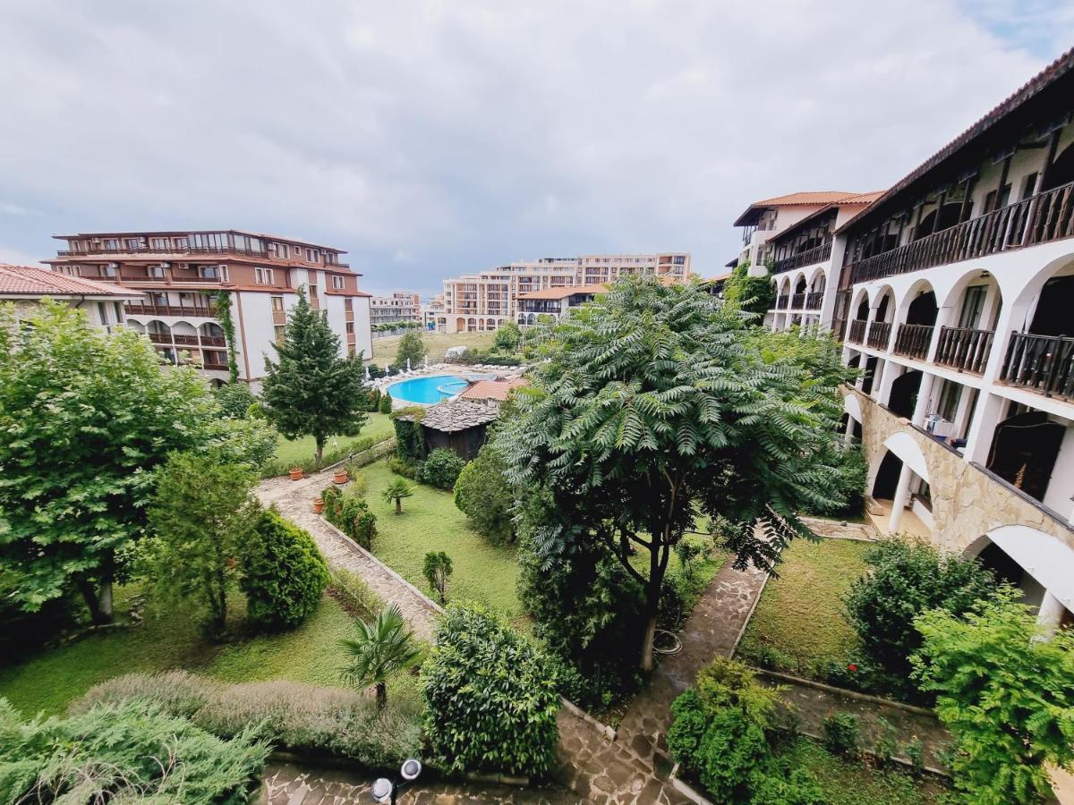 Aparthotel WATERMILL Apart Complex à Sveti Vlas Extérieur photo