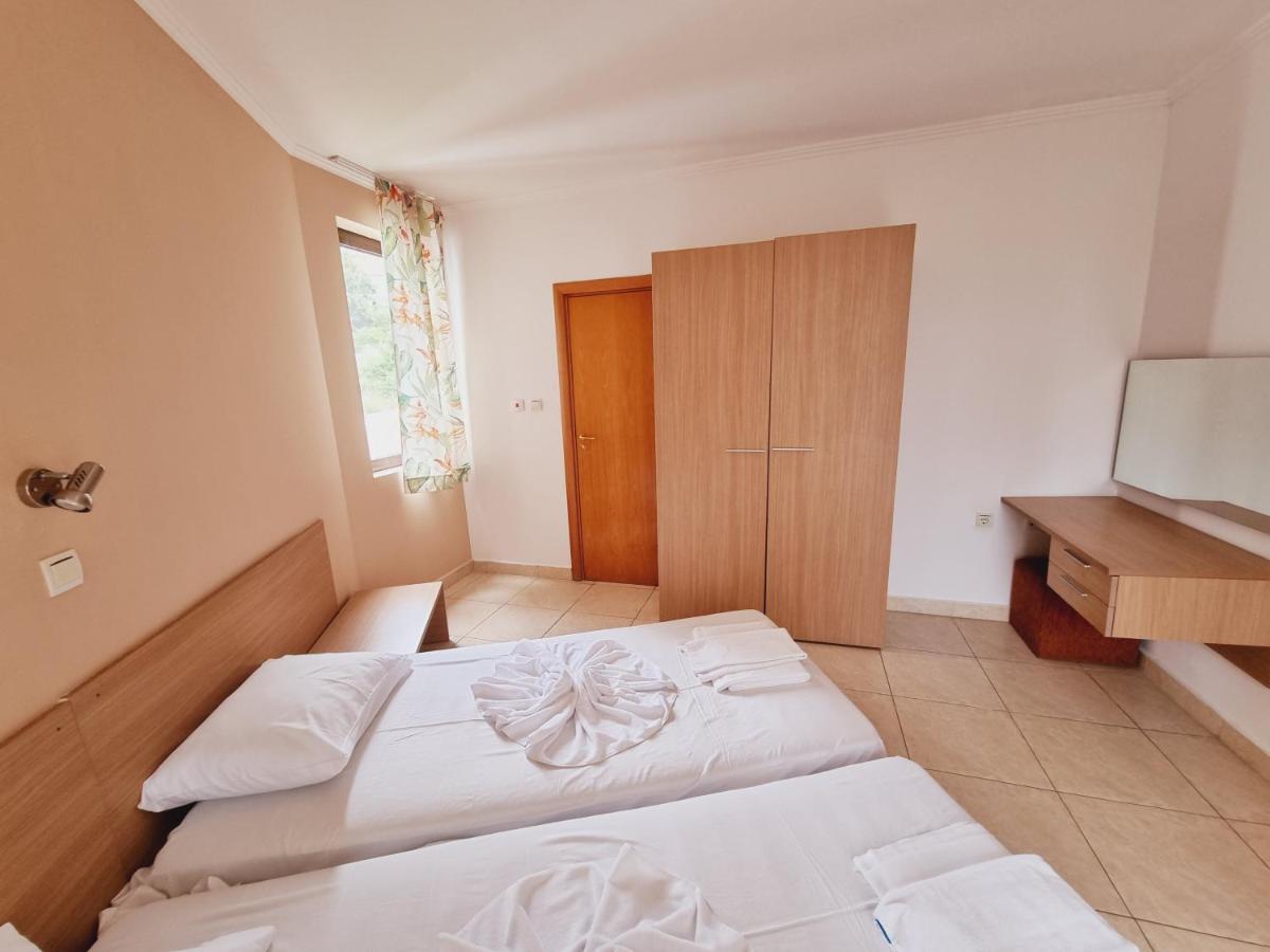 Aparthotel WATERMILL Apart Complex à Sveti Vlas Extérieur photo