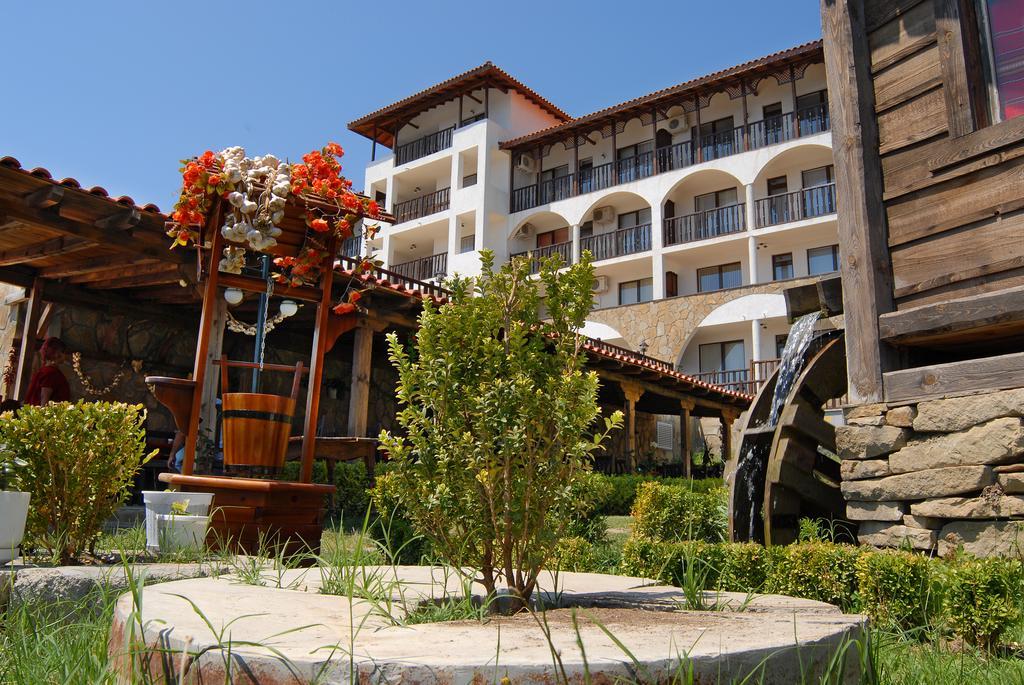Aparthotel WATERMILL Apart Complex à Sveti Vlas Extérieur photo