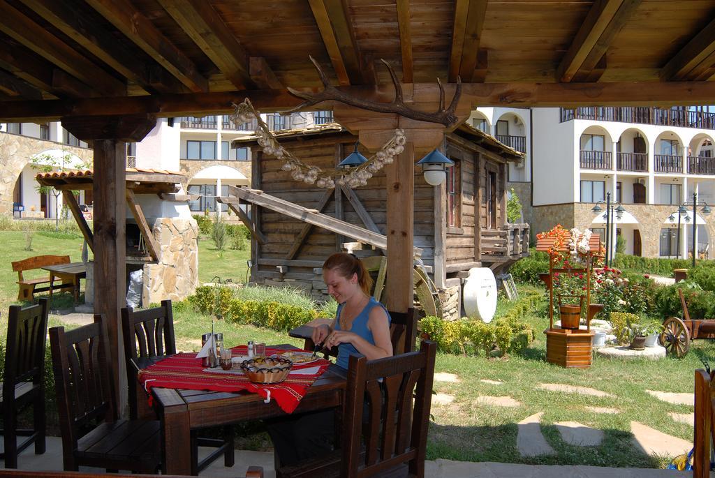 Aparthotel WATERMILL Apart Complex à Sveti Vlas Extérieur photo