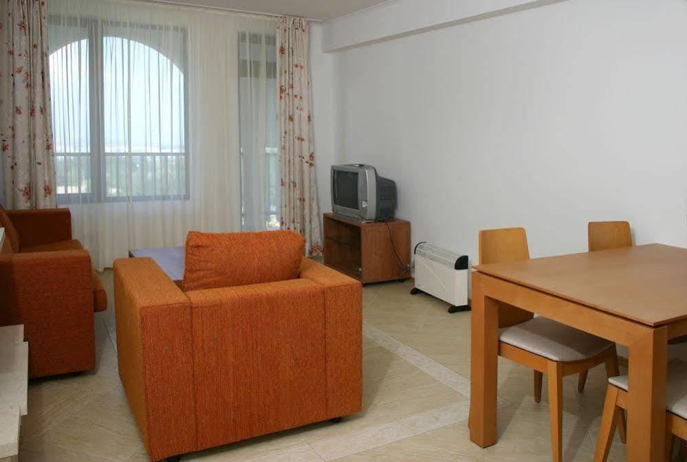 Aparthotel WATERMILL Apart Complex à Sveti Vlas Extérieur photo
